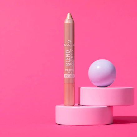 Cień do powiek w sztyfcie blend & line 06 essence