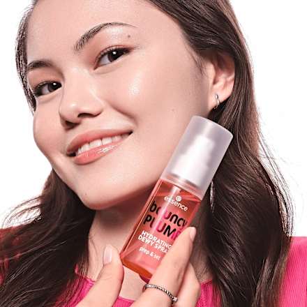 Fixierspray Bouncy Plump Hydrating Dewy Spray essence