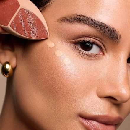 Makeupsaver Sponge REAL TECHNIQUES