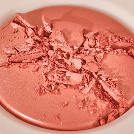 Róż wypiekany rozświetlający Soft Glam Baked Blush 020 Peachy Breeze CATRICE