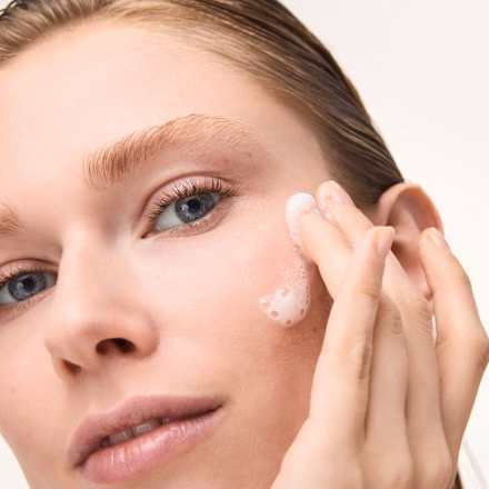 Baza pod makijaż Soft Glam Foam Primer 010 Beyond The Cloud CATRICE