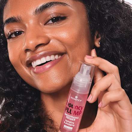 Основа за грим bouncy Plump essence