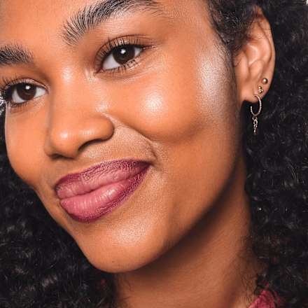 Olovka za usne 8h matte comfort - 19 Burgundy Bestie essence