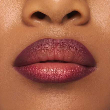 Lipliner 8h Matte Comfort 19 Burgundy Bestie essence