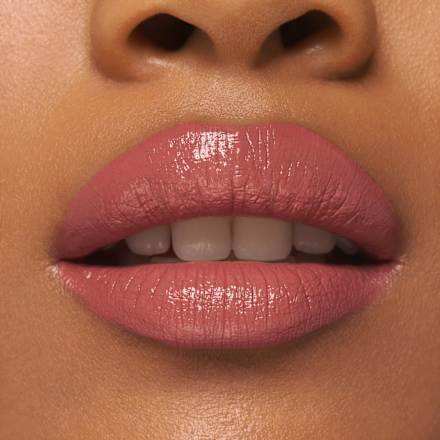 Lippenstift Satin Glow Luminous Shine 02 Blushin It essence