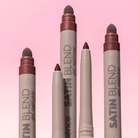 Gélová linka na oči Satin Blend Gel 05 Rich Burgundy essence