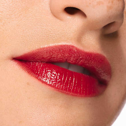 Hydra Kiss Lip Tint tečni ruž - 04 Classy Red essence
