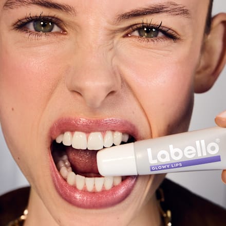 balzám na rty Glowy Lips SPF30 Labello