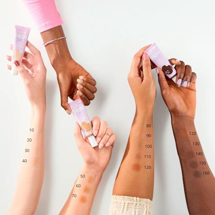 make-up SKIN tint 40  essence