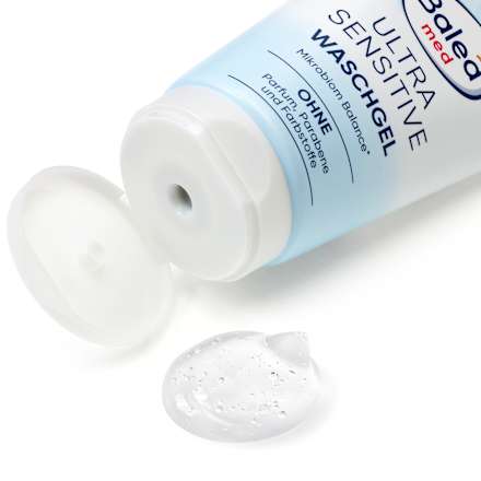 Żel do mycia twarzy Ultra Sensitive Balea med