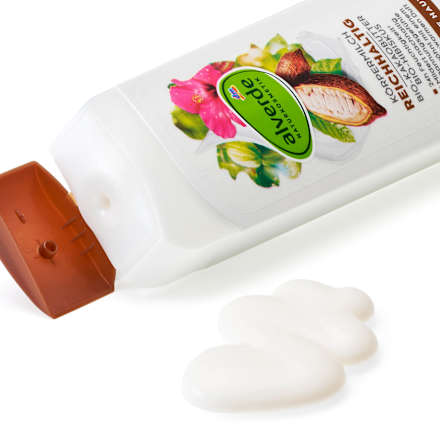 Testápoló tej bio kakaóvajjal és bio hibiszkusszal, száraz bőrre alverde NATURKOSMETIK