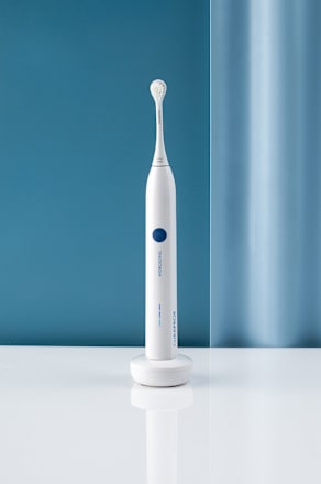 Hydrosonic Easy szónikus fogkefe CURAPROX