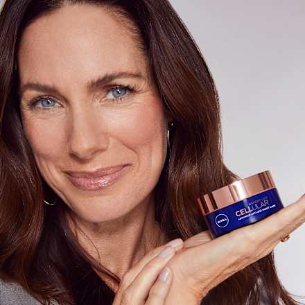 Remodelačný nočný krém Cellular Expert Lift NIVEA