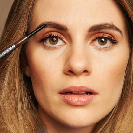 Augenbrauenstift Ultra Slim 04 Medium Brown MAYBELLINE NEW YORK