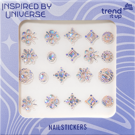 Nailsticker Inspired by universe 3D trend !t up