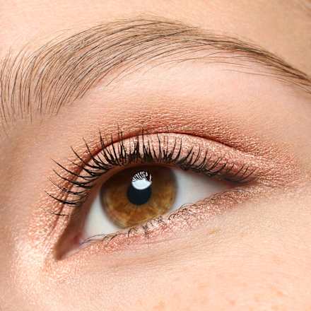 Kremno senčilo za veke, 01 Rose essence