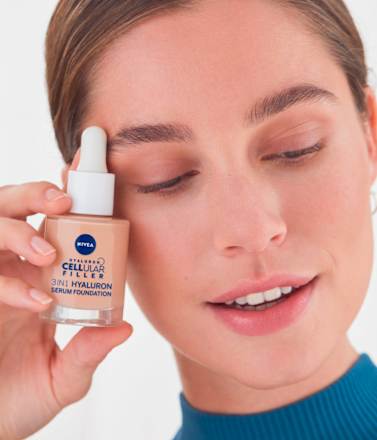 Hyaluron Cellular Filler 3in1 Serum Foundation - Nr. 01 Hell NIVEA