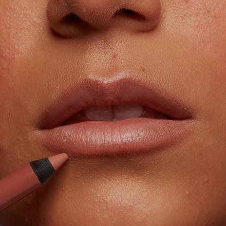 Lipliner Line Loud 03 Goal Crusher  NYX PROFESSIONAL MAKEUP