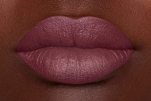 Lippenstift Suede Matte 06 Lalaland  NYX PROFESSIONAL MAKEUP