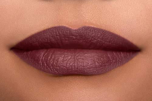 Lippenstift Suede Matte 06 Lalaland  NYX PROFESSIONAL MAKEUP
