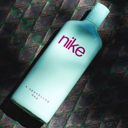 Тоалетна вода a sparkling day nike