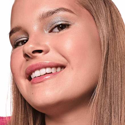 Cień do powiek w sztyfcie Jelly Jewels Glitter Stick 02 Diamond Dust essence