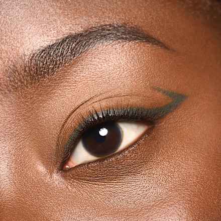 Żelowy eyeliner Satin Blend Gel Eyeliner 06 Deep Olive essence