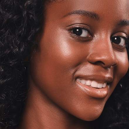 Soft Touch Bouncy Glow Highlighter - 30 Glazing Gleam essence
