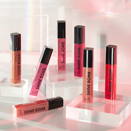 tekutá rtěnka Shine Bomb Lip Lacquer 010 French Silk CATRICE