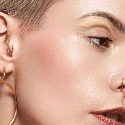 Blush Affair Liquid  030 Ready Red Go CATRICE