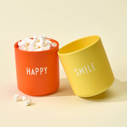 Lieblingsbecher aus Porzellan "SMILE", gelb (300 ml) DESIGN LETTERS