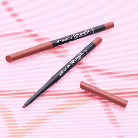 Konturówka do ust 8h Matte Comfort Lipliner 14 Because It's Iconic essence