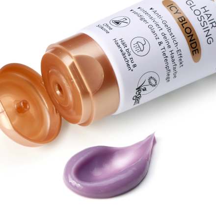 Preljev za kosu Glossing – Icy Blonde LANGHAARMÄDCHEN