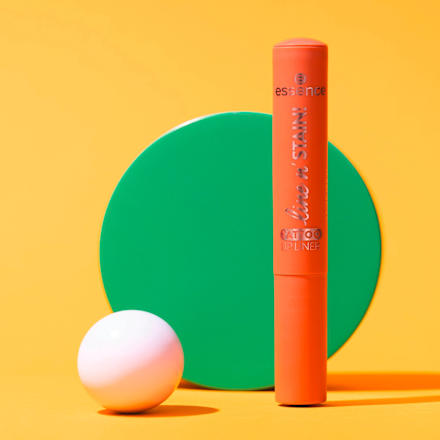 Kredka do ust line n' Stain! Tattoo Lip Liner 02 Must Have Brown essence