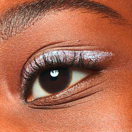 Top do cieni do powiek JELLY JEWELS glitter eyeshadow 02 essence