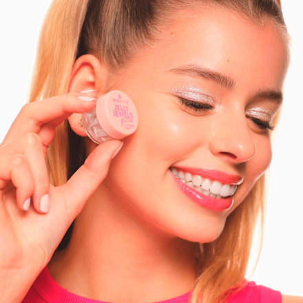 Top do cieni do powiek JELLY JEWELS glitter eyeshadow 02 essence