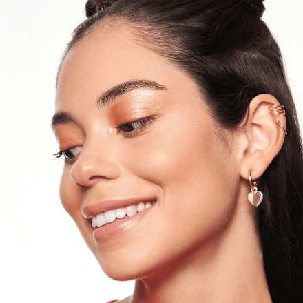 Rozświetlacz w płynie BABY GOT GLOW liquid highlighter 30 essence