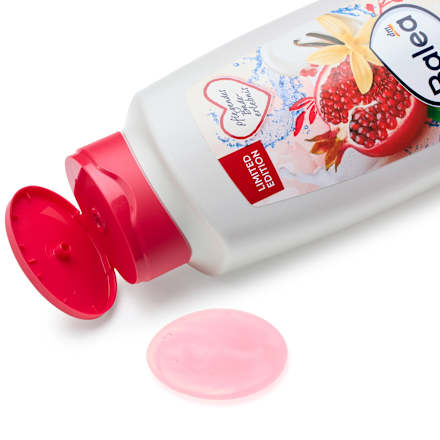 Schaumbad Sweet Pomegranate  Balea