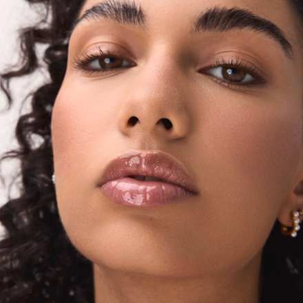 Eliksir do ust Aura Drop Lip Elixir 010 Sparkle Served CATRICE