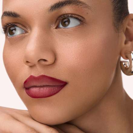 Konturówka do ust Gel Glide Long-Lasting Lip Liner 030 Left On Red CATRICE