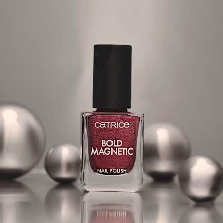 Lakier do paznokci Bold Magnetic Nail Polish 010 Love At First Pull CATRICE