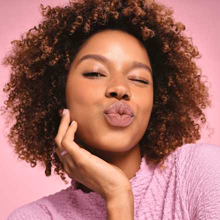 Mascara Disney Alice In Wonderland Lash Princess False Lash Effect 01 Trust Yourself essence