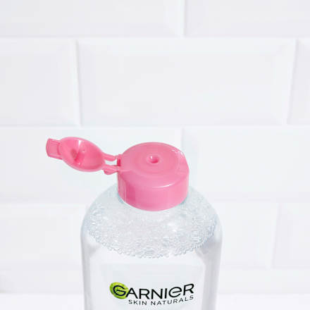 micelární voda pro citlivou pleť  GARNIER SKIN NATURALS