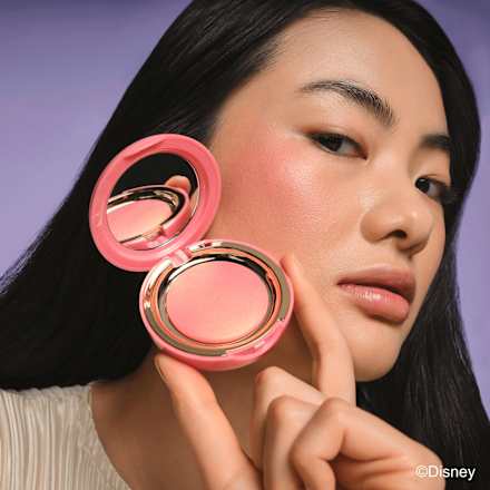 Blush Disney Alice In Wonderland Luminous C02 Full Of Wonders CATRICE