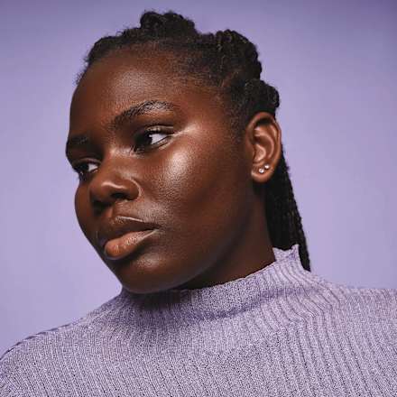 Blush Disney Alice In Wonderland Luminous C02 Full Of Wonders CATRICE