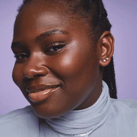 Highlighter Disney Alice in Wonderland Diamond Haze C01 Dream Bigger CATRICE