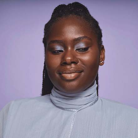 Disney Alice In Wonderland paleta sjena za oči - C02 In A World Of My Own CATRICE