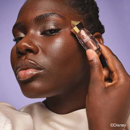 Disney Alice In Wonderland  sjena za oči - C02 Wonderland Whispers CATRICE