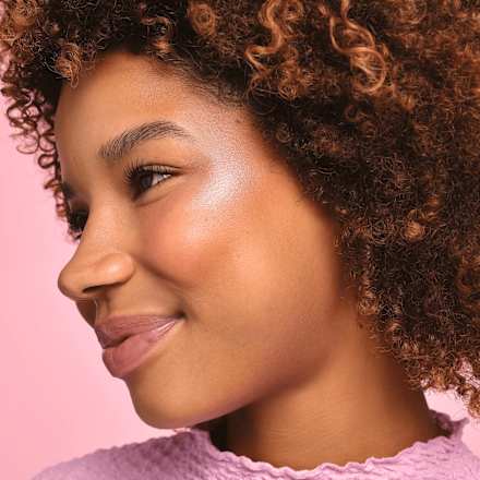 Highlighter Disney Alice In Wonderland Liquid 02 Glowin' Down The Rabbit Hole essence