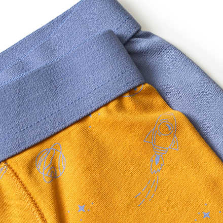 Boxershorts mit Weltall-Muster, gelb + blau, Gr. 110/116 ALANA